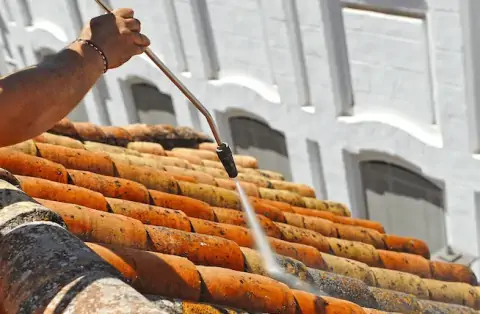 Nettoyage de toitures - Courdimanche